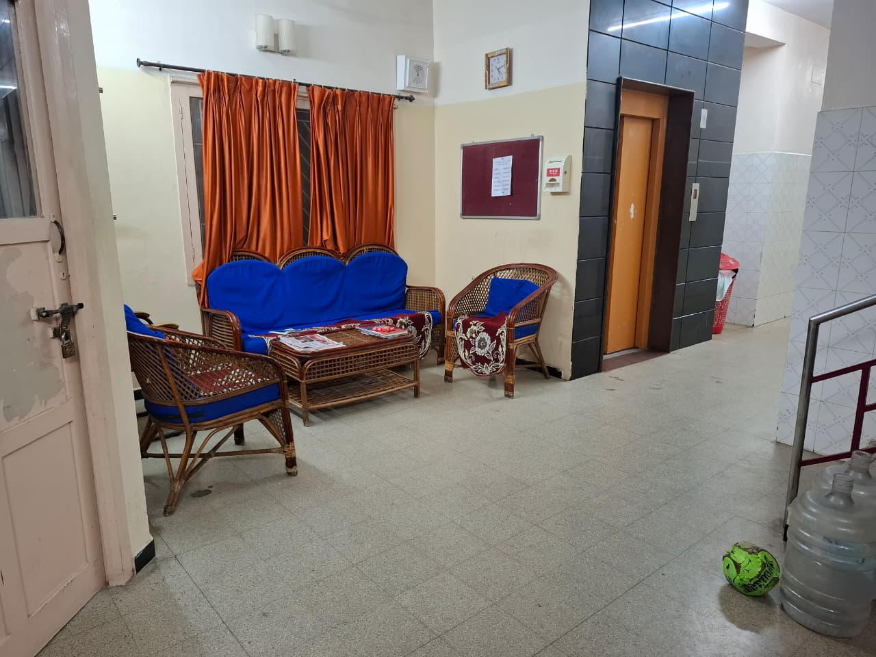 Phase I — Common lounge and lift lobby