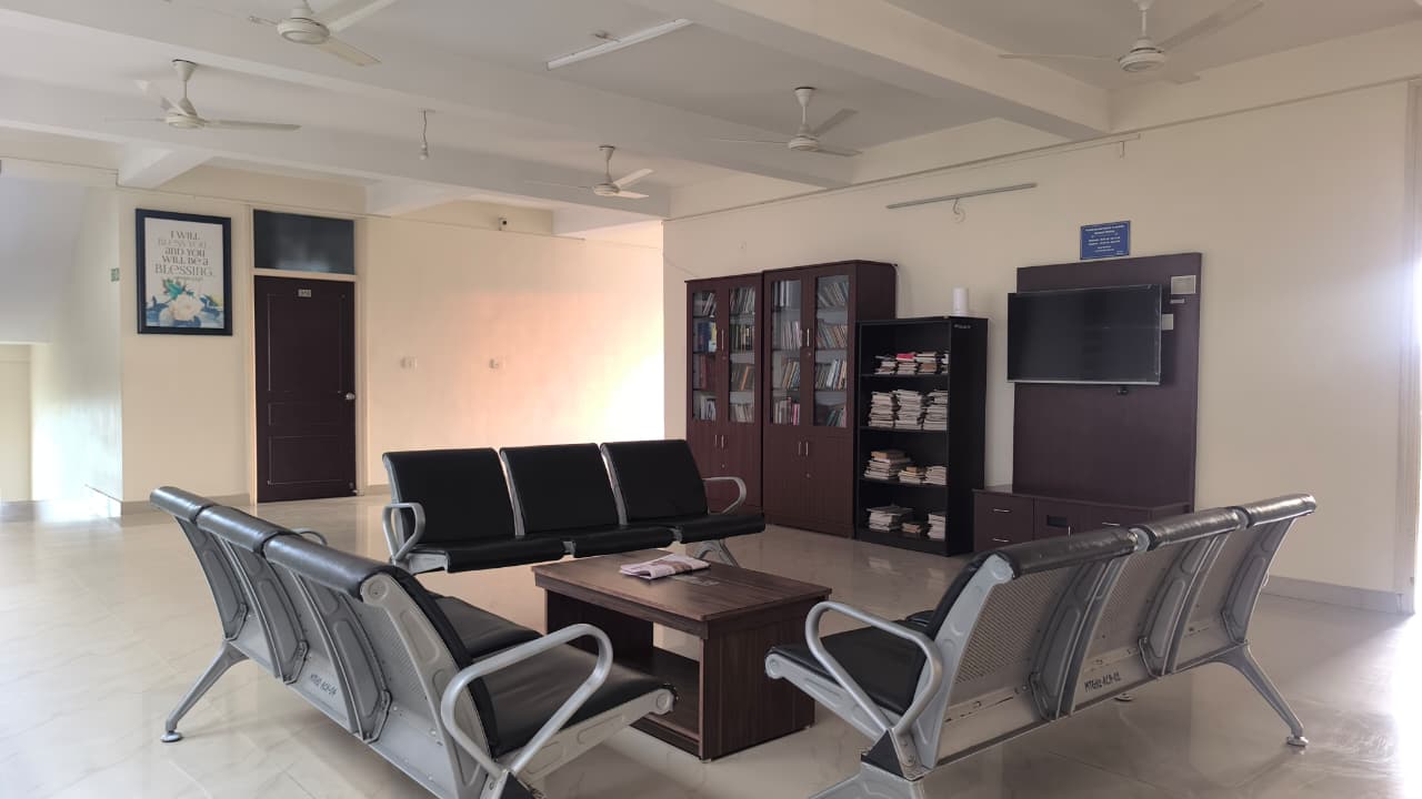 Phase II — Common lounge and reading area